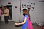 Shruti Hassan snapped on the sets of Ramaiya Vastavaya in Mumbai on 5th April 2013 (2).JPG